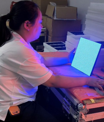 Shenzhen Led King Technology Co., Ltd. linea di produzione in fabbrica