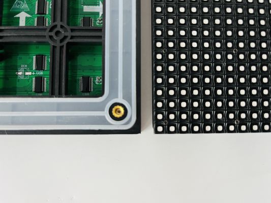 Gran angolo di visione e schermo a LED all'aperto ad alta luminosità SMD1921 per mercati nazionali