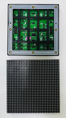 Modulo di visualizzazione a LED SMD 2727 a prova d'acqua per esterni P6 a colori completi e frequenza di aggiornamento 3840-7680 Hz