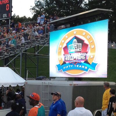 P3.91P4.81 schermo esterno a LED con elevato tasso di aggiornamento 1920Hz-3840Hz impermeabile IP65 e armadio in alluminio pressofuso