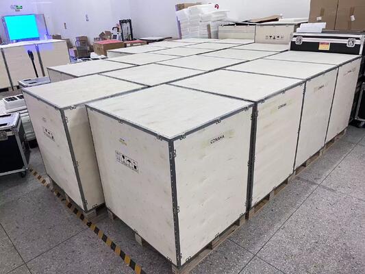 P4 schermo esterno a LED 960x960mm Digital Sign Board con luminosità 5500-8500nit e grande angolo di visione